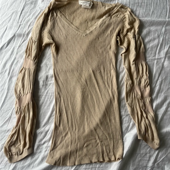 Celine v-neck top - Picture 2 of 4